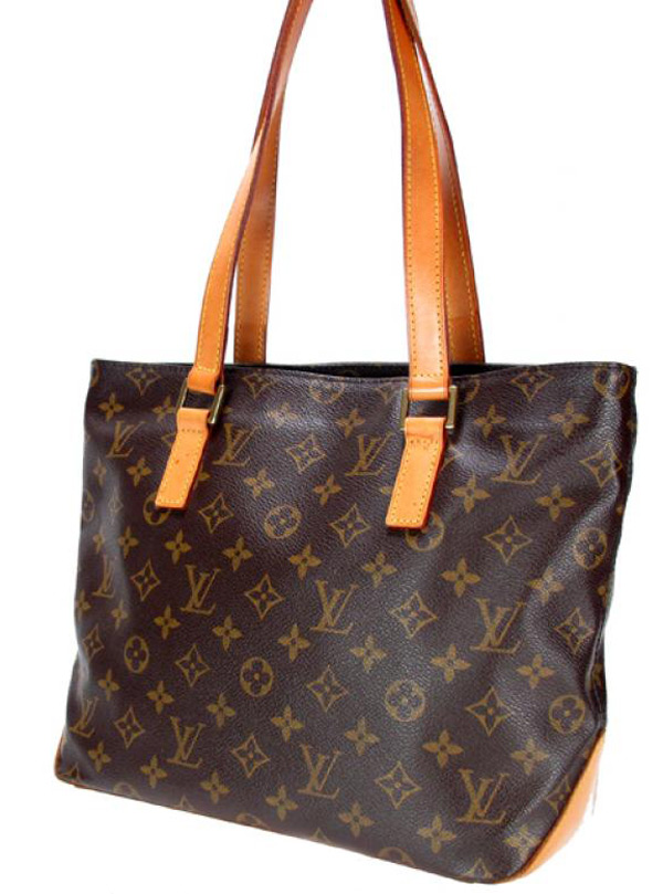 Angelina Jolie with her #monogrammed #LouisVuitton #Totallytote