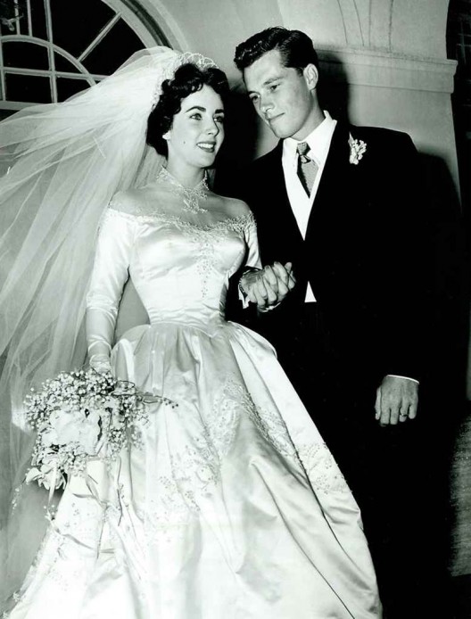 Elizabeth Taylor’s First Wedding Gown Could Fetch $75,000 at Auction