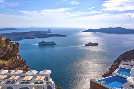 Angels & Stars Suites and Spa, a Luxurious New Santorini Resort