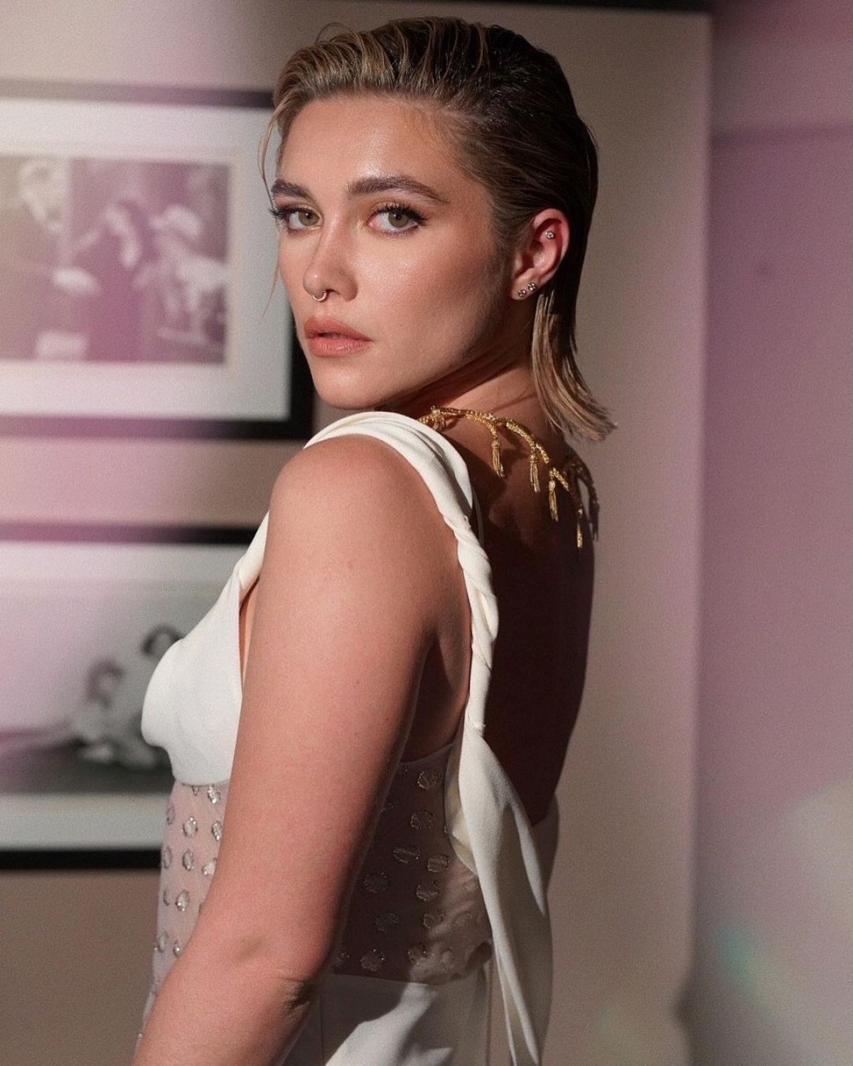 Florence Pugh – Academy Governors Awards 2022 potoshoot – eXtravaganzi